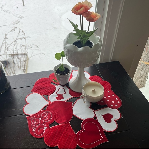 Seasonal Placemat Set Of 6 ~Hearts, Shamrocks, Flowers, Leaves, Poinsettias - Picture 2 of 15